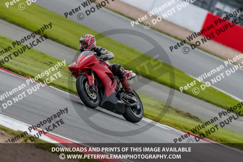 PJ Motorsport Photography;donington no limits trackday;donington park photographs;donington trackday photographs;no limits trackdays;peter wileman photography;trackday digital images;trackday photos